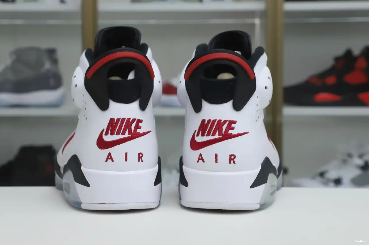 6 JORDAN OG RETRO AIR 2021 'CARMINE' 0630